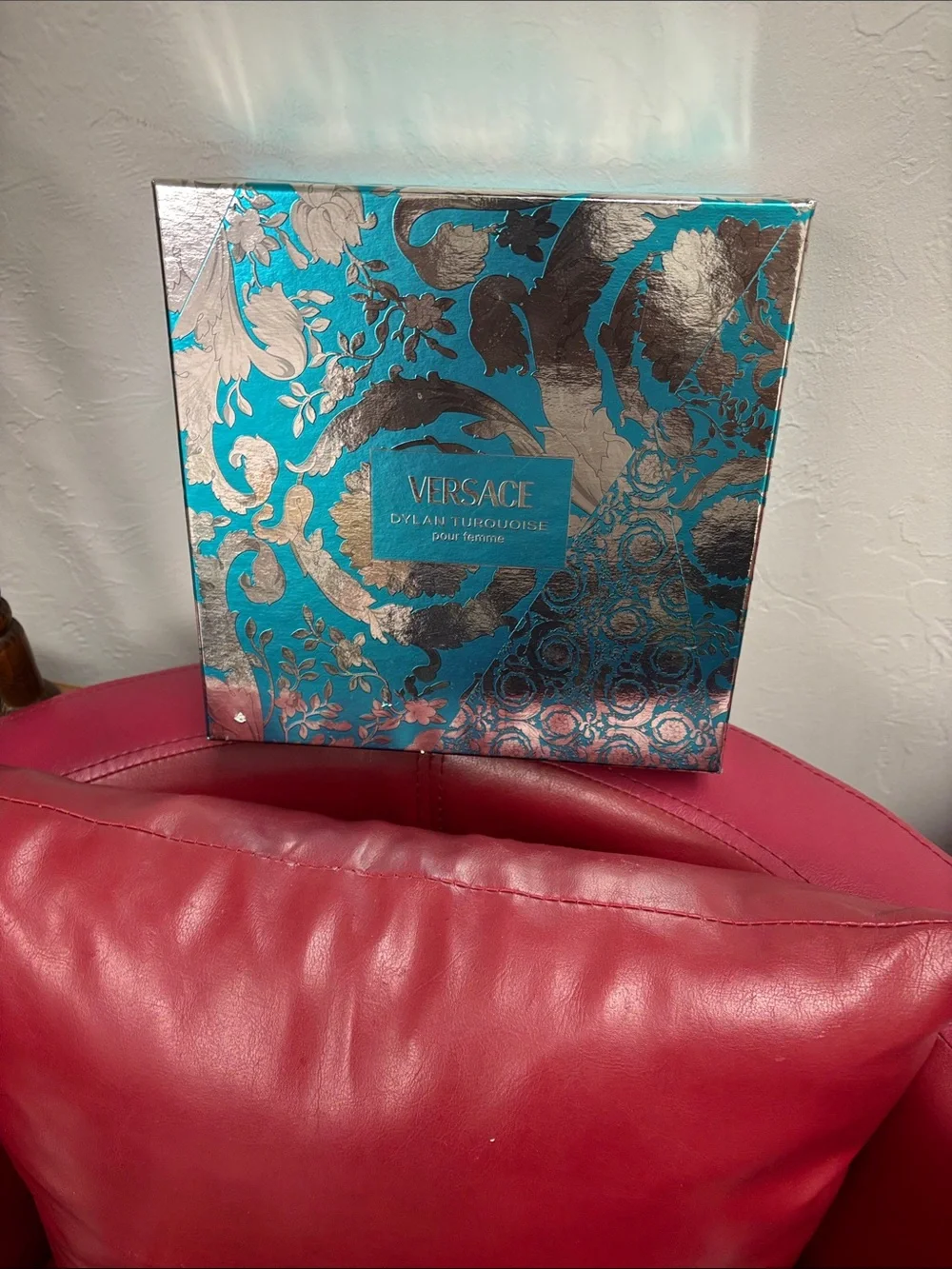 Versace Dylan Turquoise Boxed Set — Turquoise & Gold NWOT(1 BX)